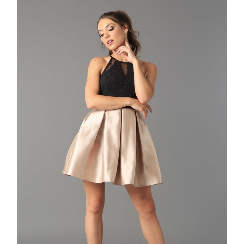 🌷NWT! Stunning Homecoming, Prom, Formal Dress - Picture 5 of 8